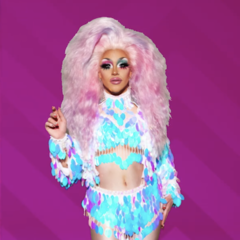 Ariel Versace.png